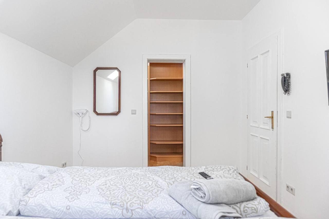 Comfortable In A Beautiful House Gd Wien