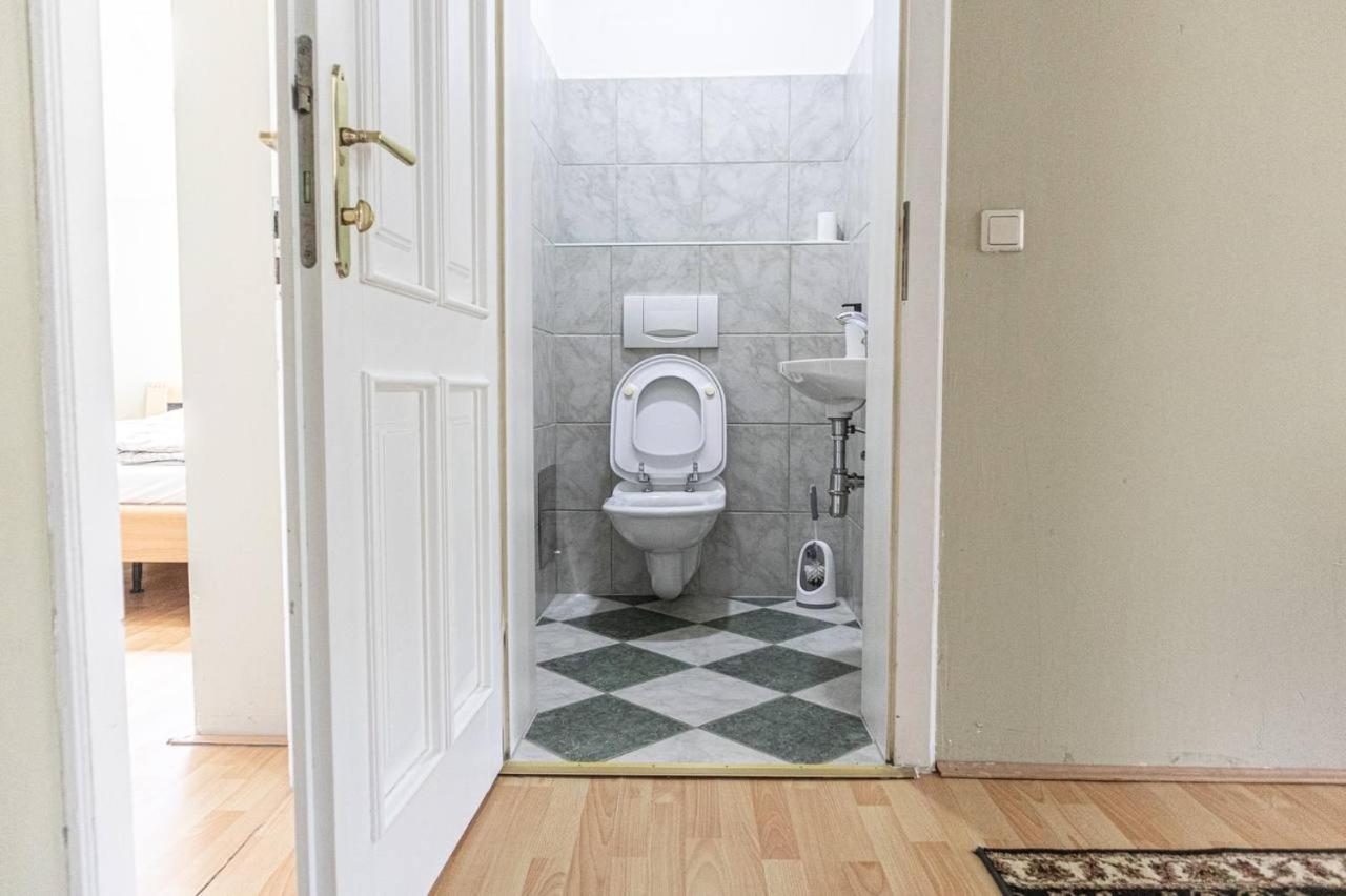 Privatunterkunft Comfortable In A Beautiful House Gd *