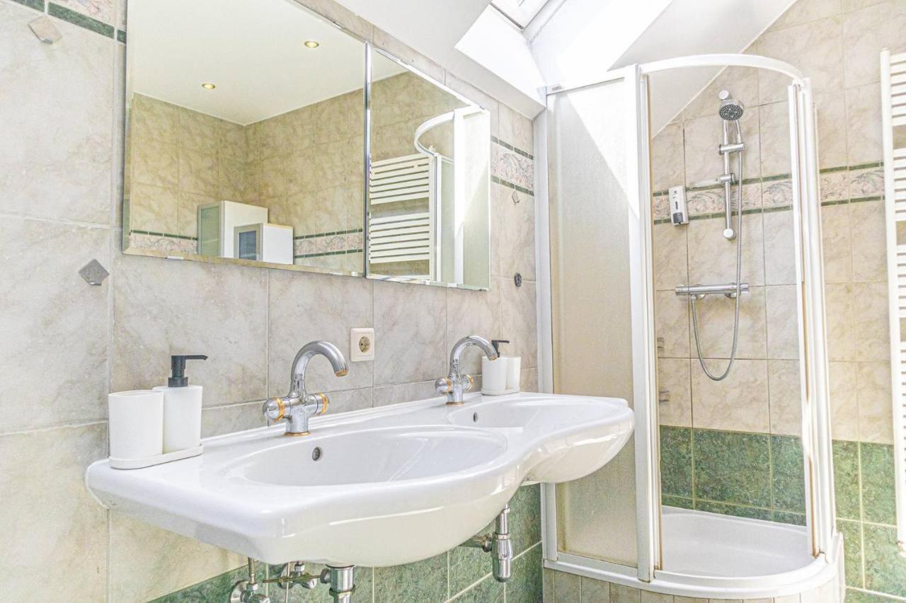 Comfortable In A Beautiful House Gd Wien